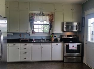 5615 Francis Ave, Des Moines, IA 50310