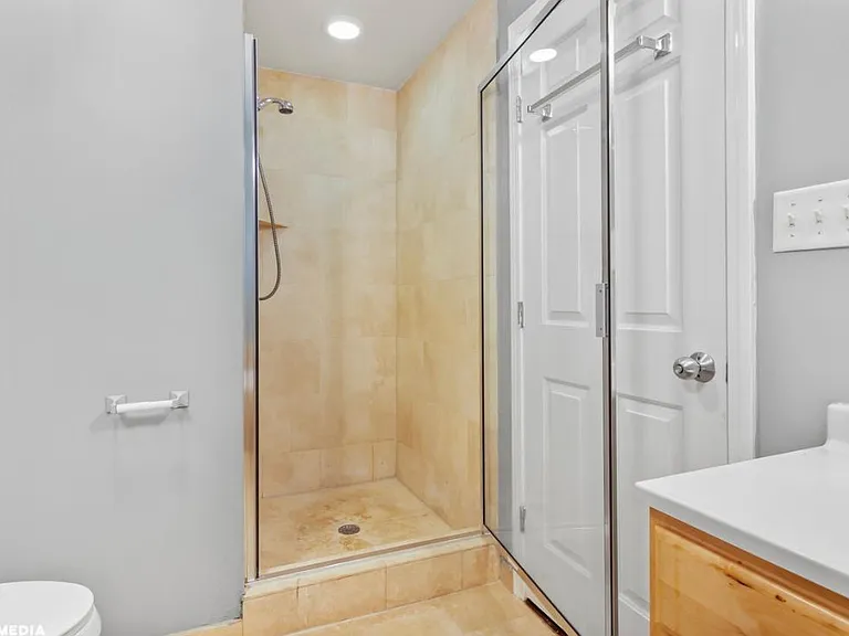 2352 W Harrison St #4 — Photo 10