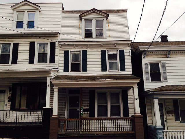 1st image of 208 Saint John St