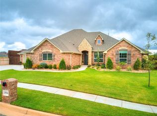 1916 NW 199th St, Edmond, OK 73012