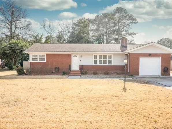 4905 Briarwood Ln, Portsmouth, VA 23703