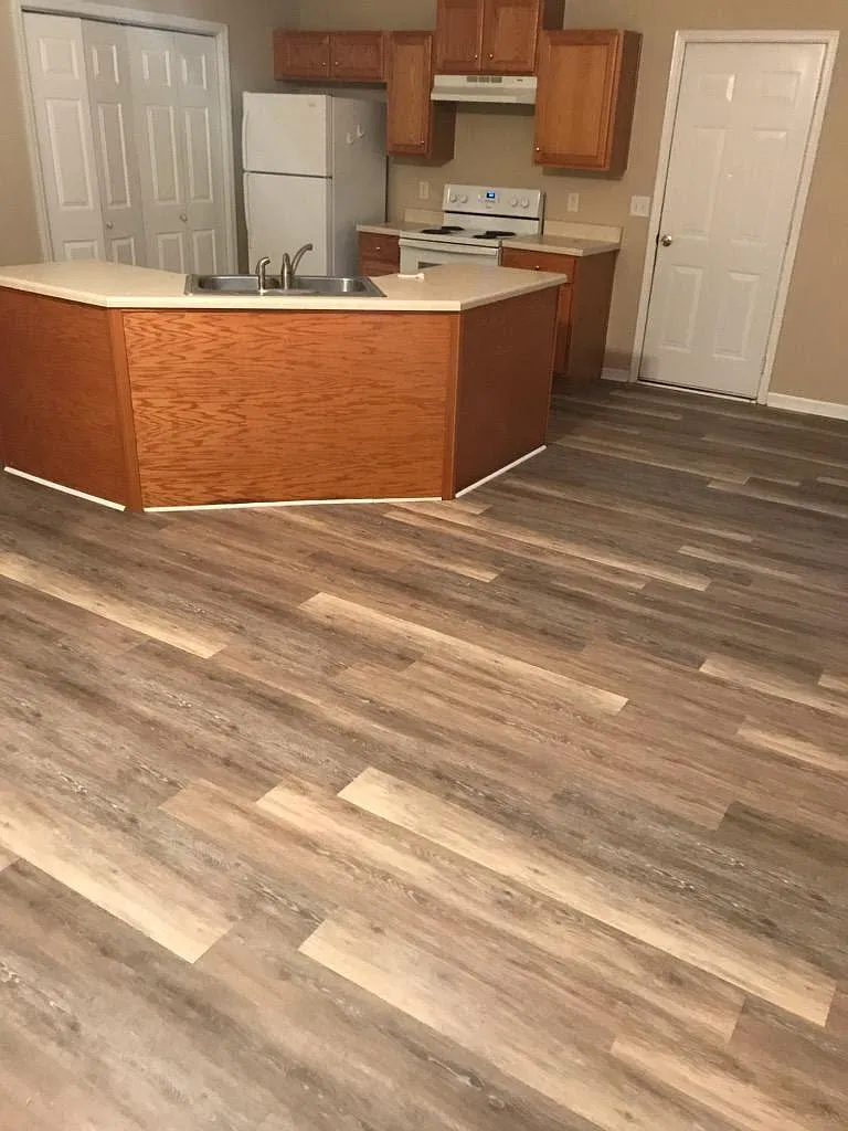 2 bed, 900 sqft, $1,500 — Photo 4