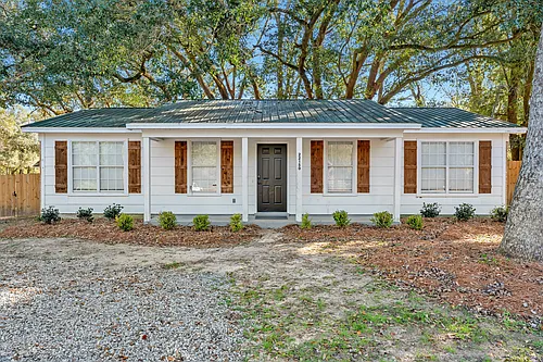 22150 Hill N Dale Dr Photo 1