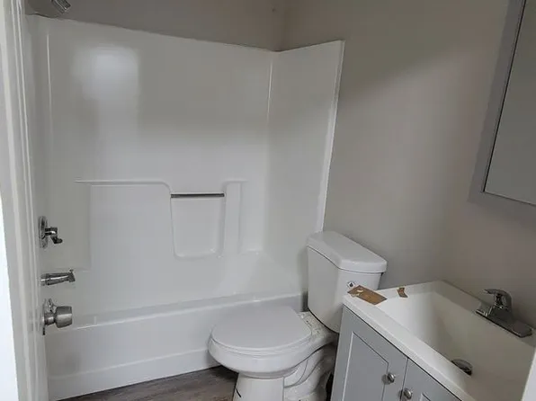 162 Columbus St APT 1, Fitchburg, MA 01420