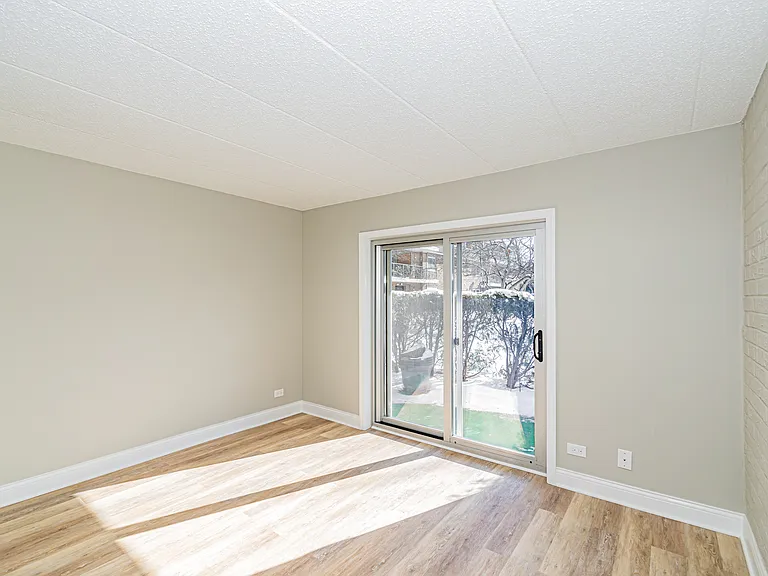 3851 N Parkway Dr #1I — Photo 5