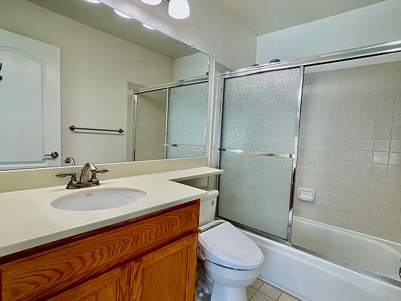 5th image of 980 Belmont Ter Unit 7