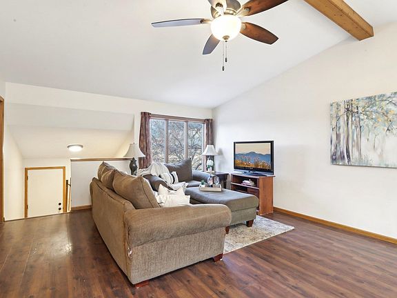 3rd image of 310 E Parkview St #A