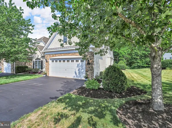 373 Brittany Ct, Souderton, PA 18964
