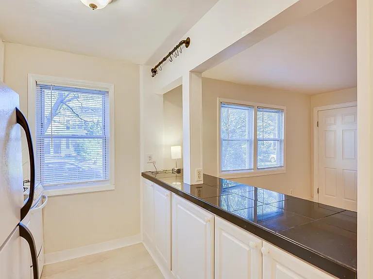 551 Main St #A — Photo 8
