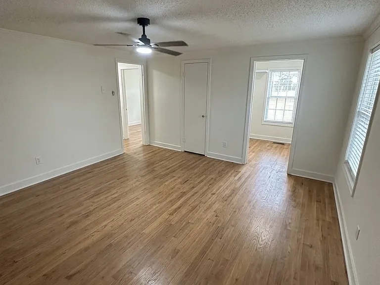 1475 Clancy St — Photo 7