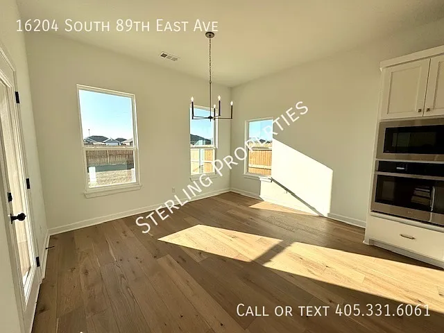 16204 S 89th East Ave — Photo 12