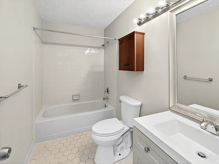 Updated Main full bath