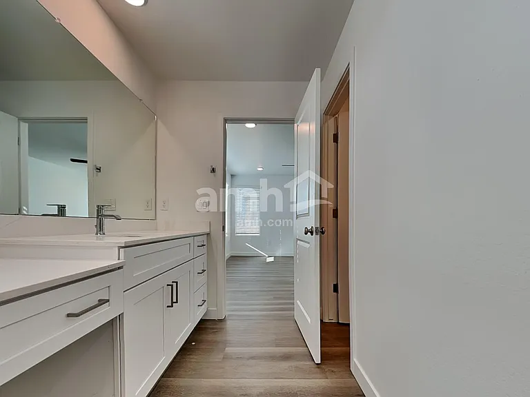 18458 W El Cortez Pl — Photo 13