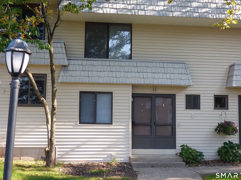 35 Mountain Laurel Ct #35 — Photo 2