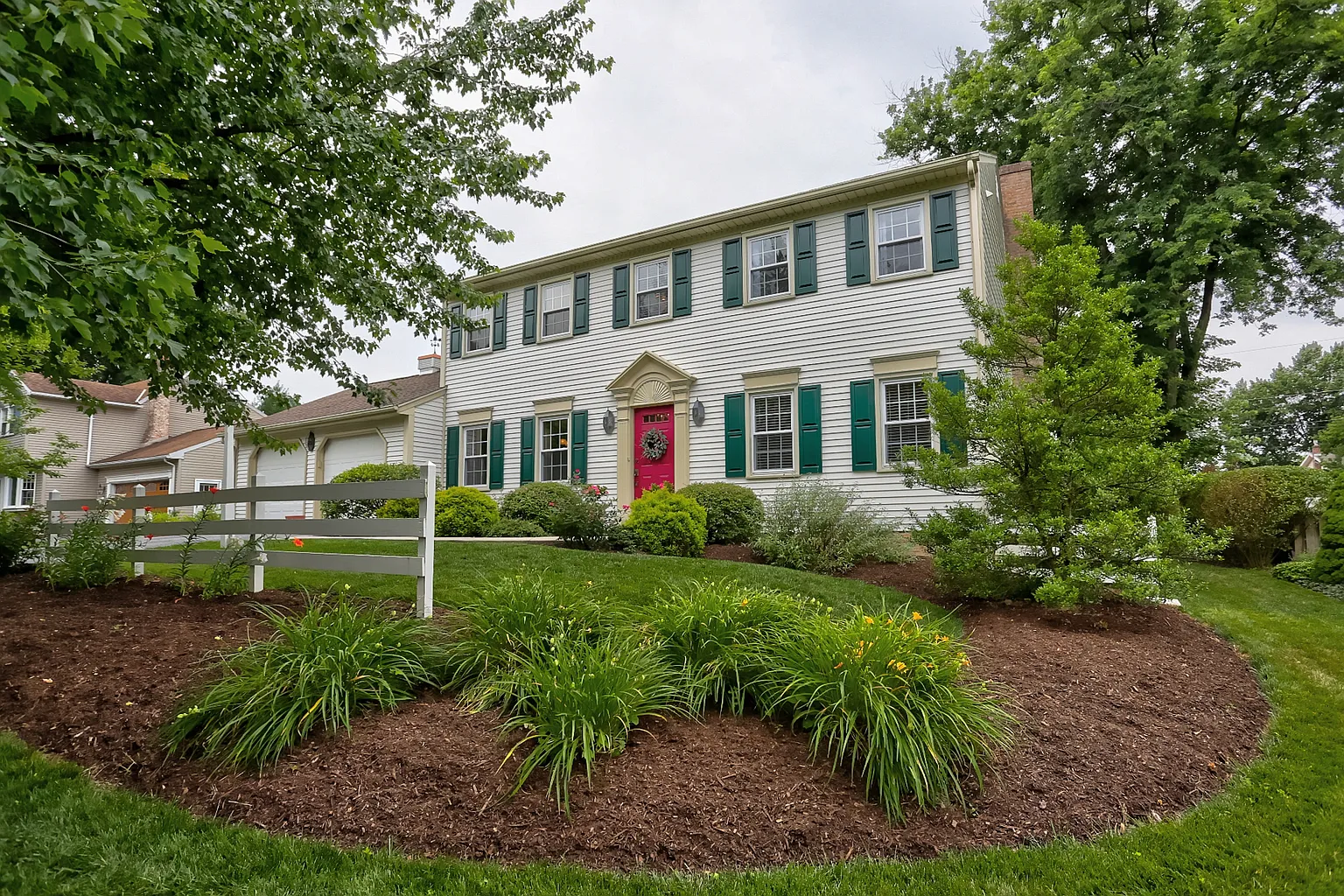 1108 Hempfield Dr photo 1