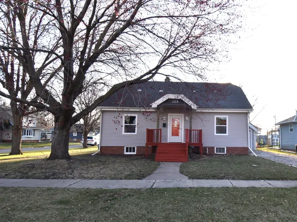 128 Cedar St, Boone, IA 50036