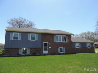 2300 Sheridan Rd, Pekin, IL 61554