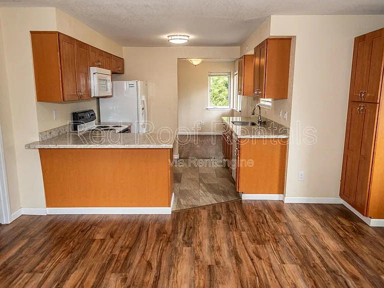 9620 Maple Ave SW — Photo 13