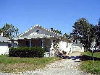 1st image of 15 Fairweight Ave
