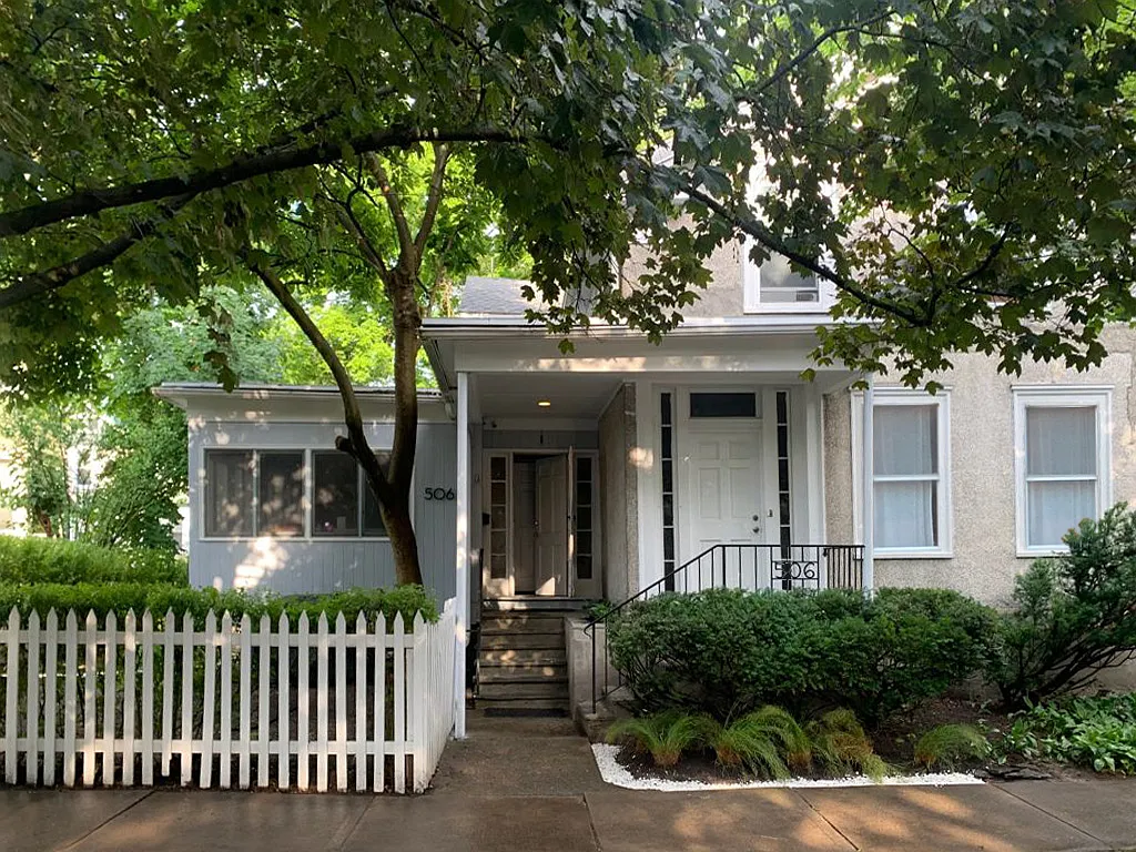 4 bed, 1.5 bath, 1900 sqft, $3,300 — Photo 1