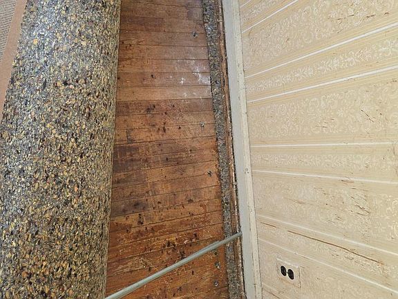 5th image of 2258 Saint Vincent St