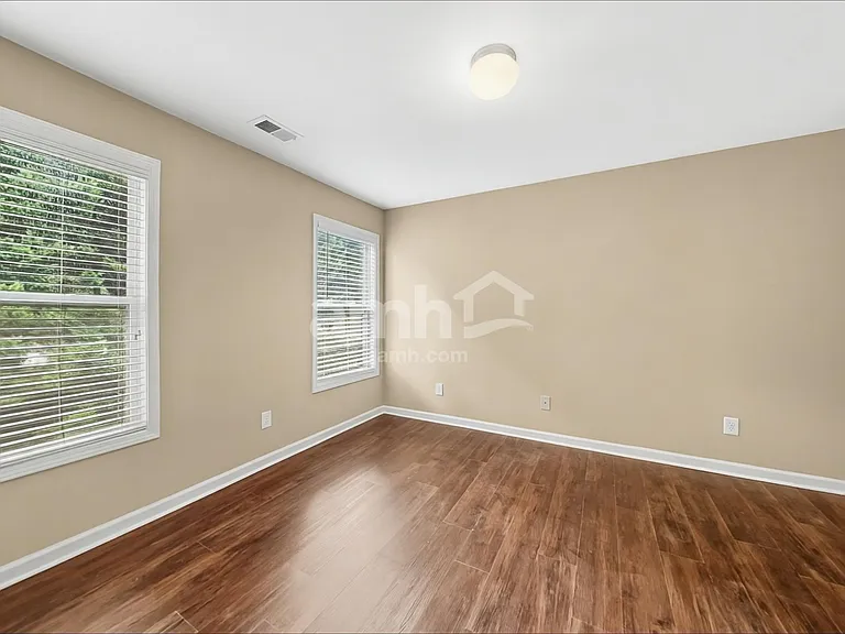 492 Winter Haven Ln — Photo 16
