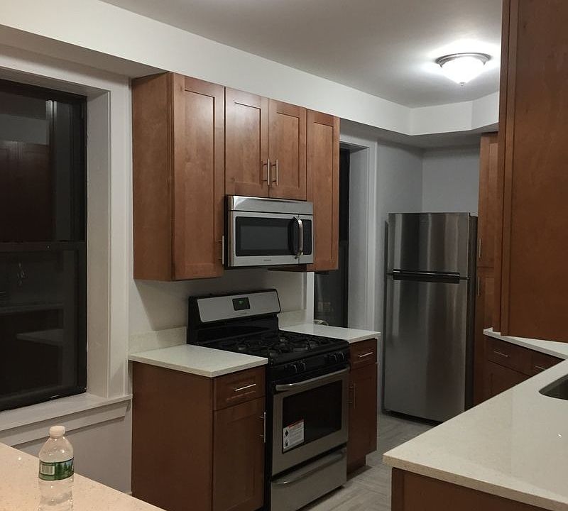 1st image of 3744 61st St APT 1E