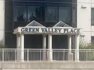 35 Green Valley Dr #107, Kitchener, ON N2P2A5