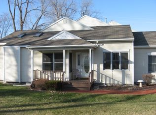 9 Essex Cir, Albany, NY 12209