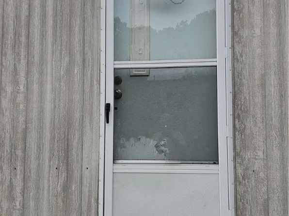 19557 Royal Oak Dr, Cameron, OK 74932