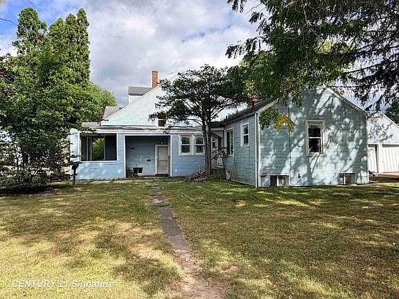 3rd image of 2419 State St