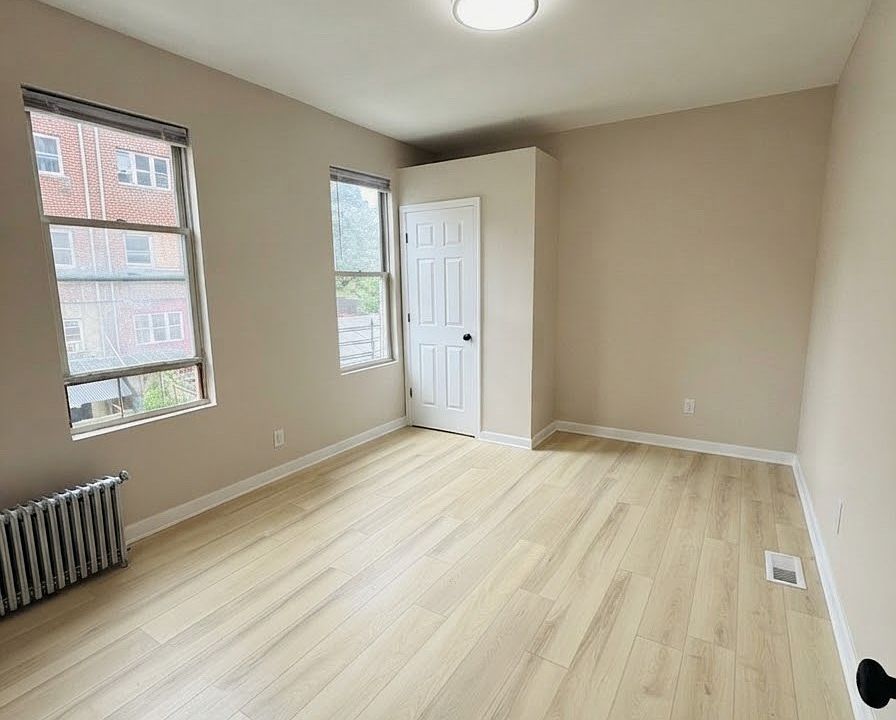 1st image of 1163 Fteley Ave APT 2