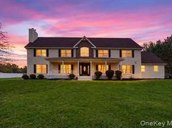 107 Dunthorne Rd, Pine Bush, NY 12566