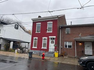 142 Locust Ave W, Hamilton, NJ 08610