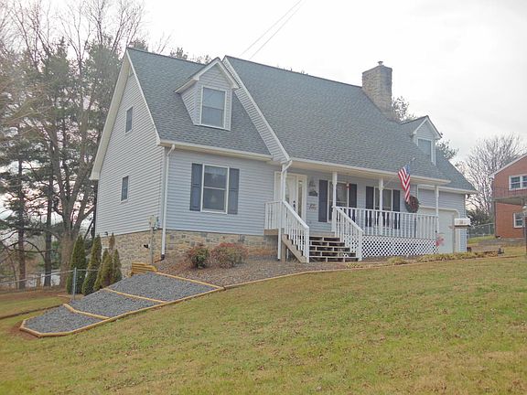 2nd image of 250 E Church St