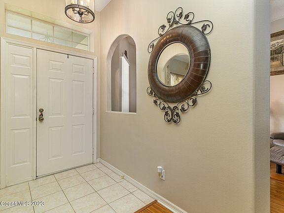 4th image of 4167 Ventana Blvd