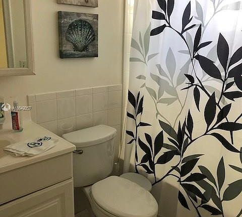 5th image of 4165 SW 67th Ave APT 116B