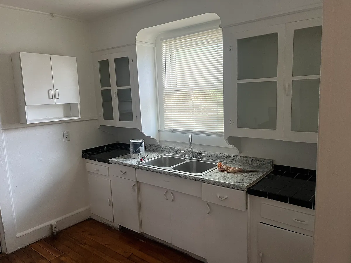 Building Photo - 458 Allo Ave #460
