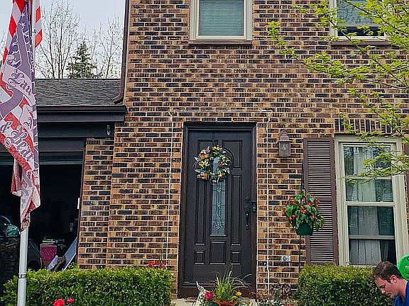 2nd image of 736 Sand Creek Dr