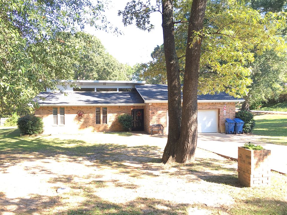 1st image of 115 Forest South Dr