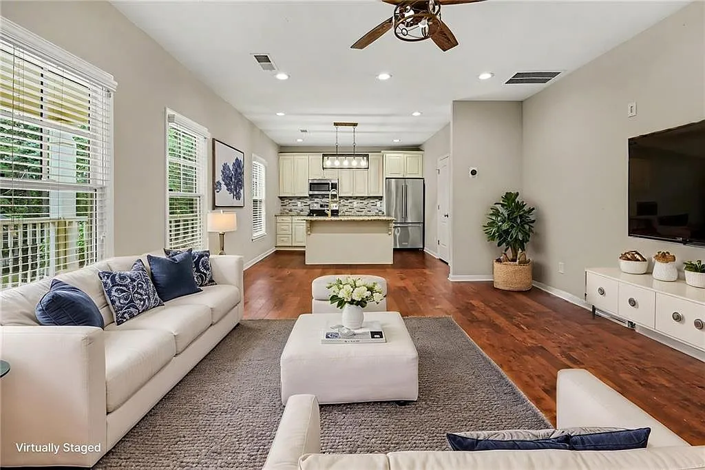 3 bed, 2.5 bath, 2000 sqft, $2,350 — Photo 4