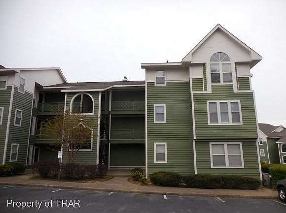 1st image of 983 Stewarts Creek Dr APT 2