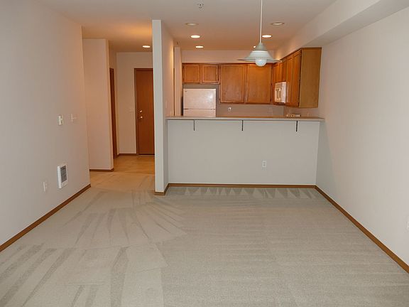 4th image of 1753 NW 57th St APT 204