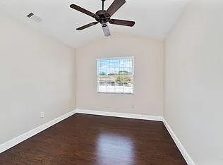 1452 Woodcrest Blvd — Photo 8