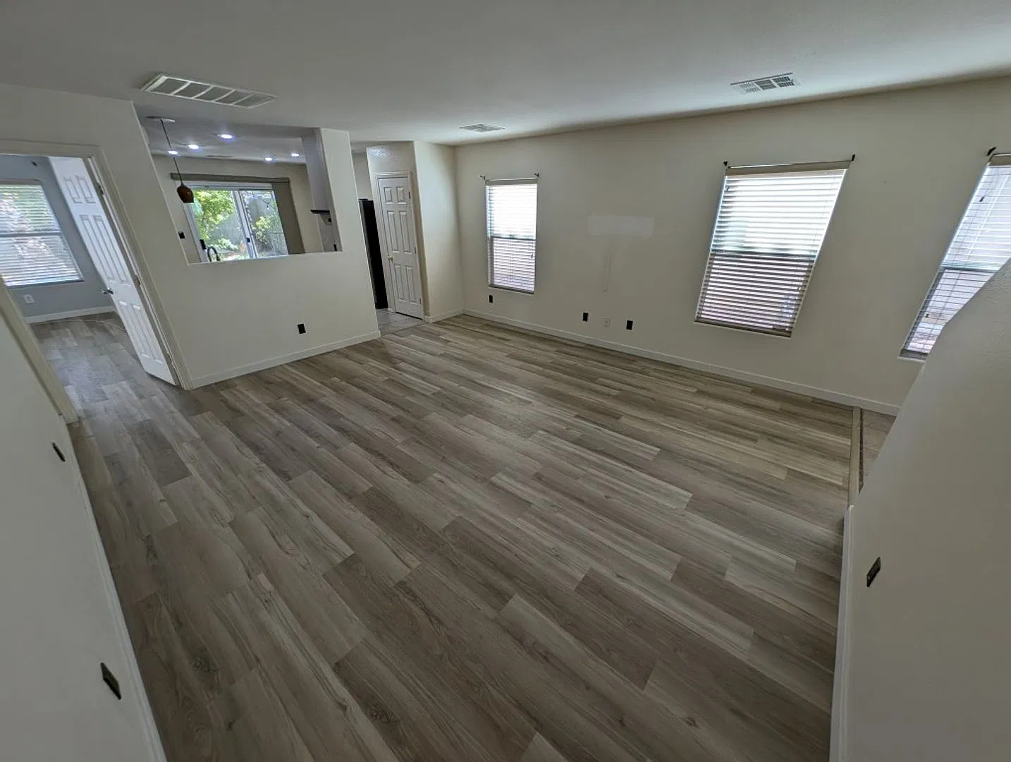 8913 Perfect Diamond Ct — Photo 4