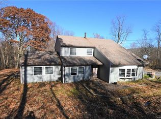 59 Highland Dr, Highland Mills, NY 10930