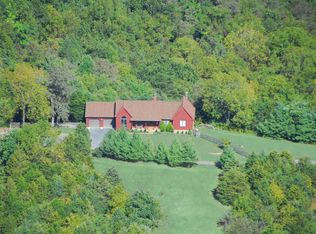 224 Berry Ln, Staunton, VA 24401