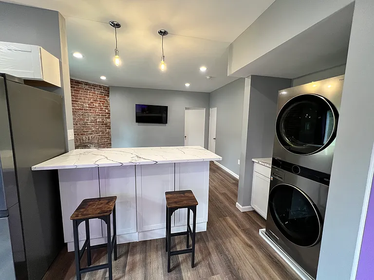 In-unit laundry