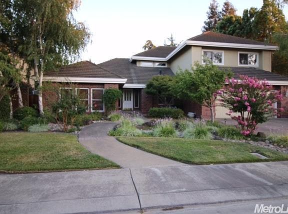 2nd image of 2336 Grenoble Dr