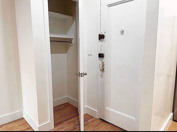 5th image of 315 W 91st St APT 5B